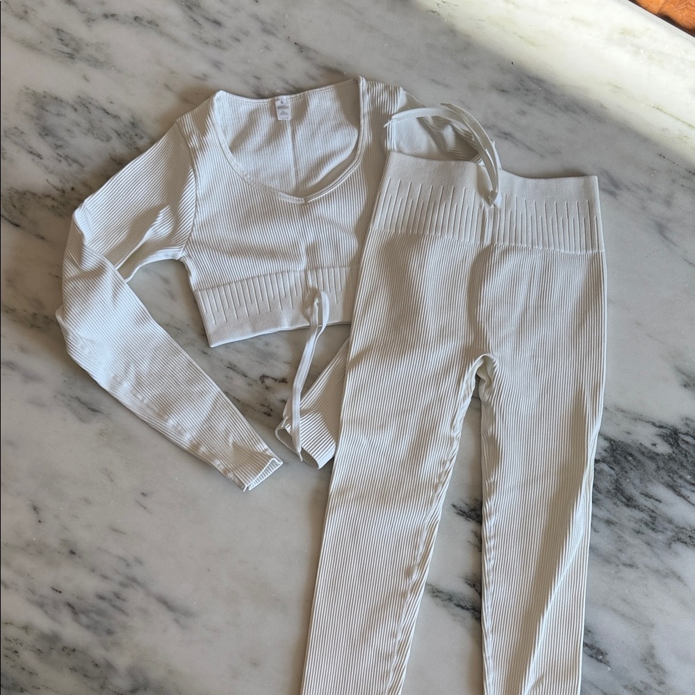 Ski Bunny White Ribbed Leggings Set